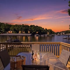 Private Dock|Deck|LakeHouse|Lake Front|3bd 2bth