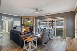| 4B 3B | Lakefront | SeasonalPool/Hot Tub | Dock