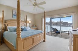 | 4B 3B | Lakefront | SeasonalPool/Hot Tub | Dock