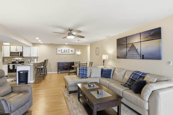 Regatta Bay|Seasonal Pool| LakeView