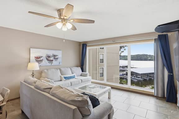 Parkside Escape|Seasonal Pool|Lake View|Pool View