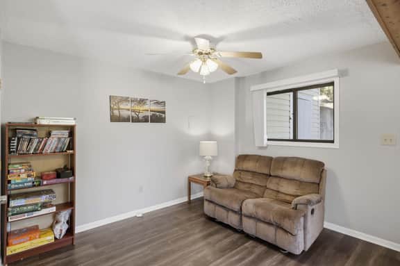 Private Dock|Deck|LakeHouse|Lake Front|3bd 2bth