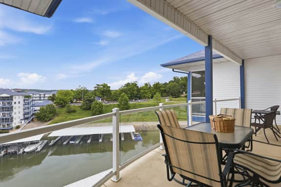 Boat Slip |TopFloorLakeView |Seasonal Pool Hot Tub