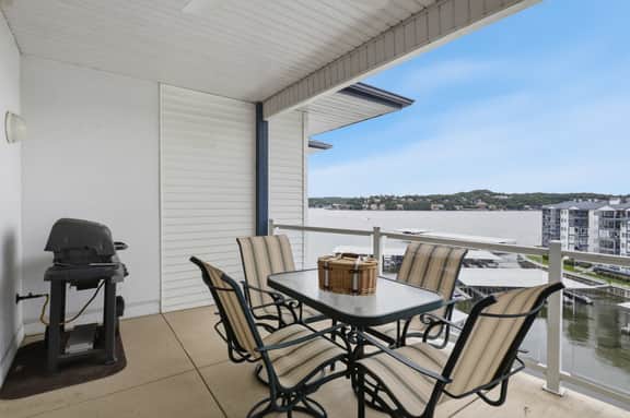 Boat Slip |TopFloorLakeView |Seasonal Pool Hot Tub