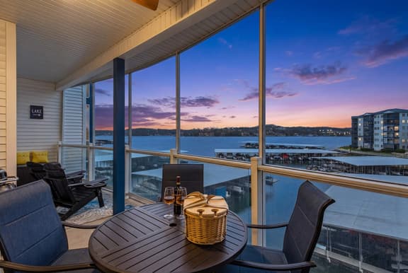 2B 2B | Lake View | Seasonal Pool | Hot Tub |Grill