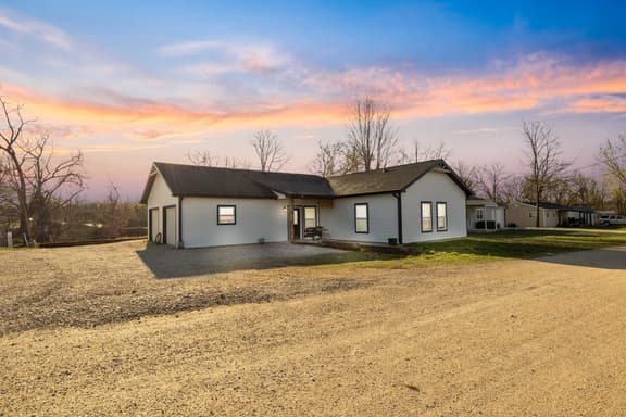| Hackberry Lookout | 2B 2B | Osage Beach |